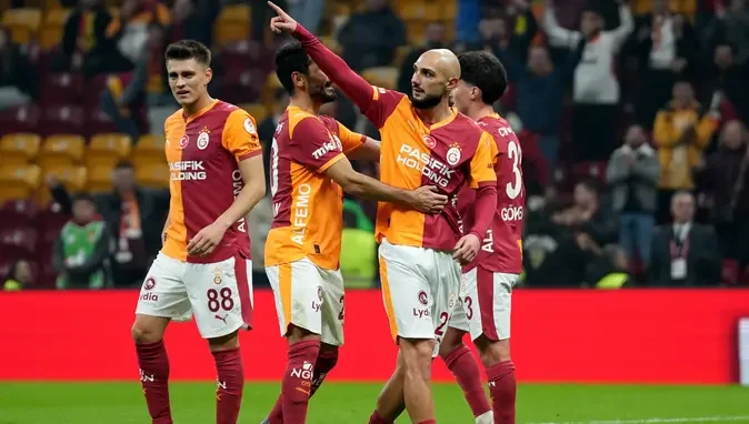 Aslan Sezona Kükreyerek Başladı: 3 Puan