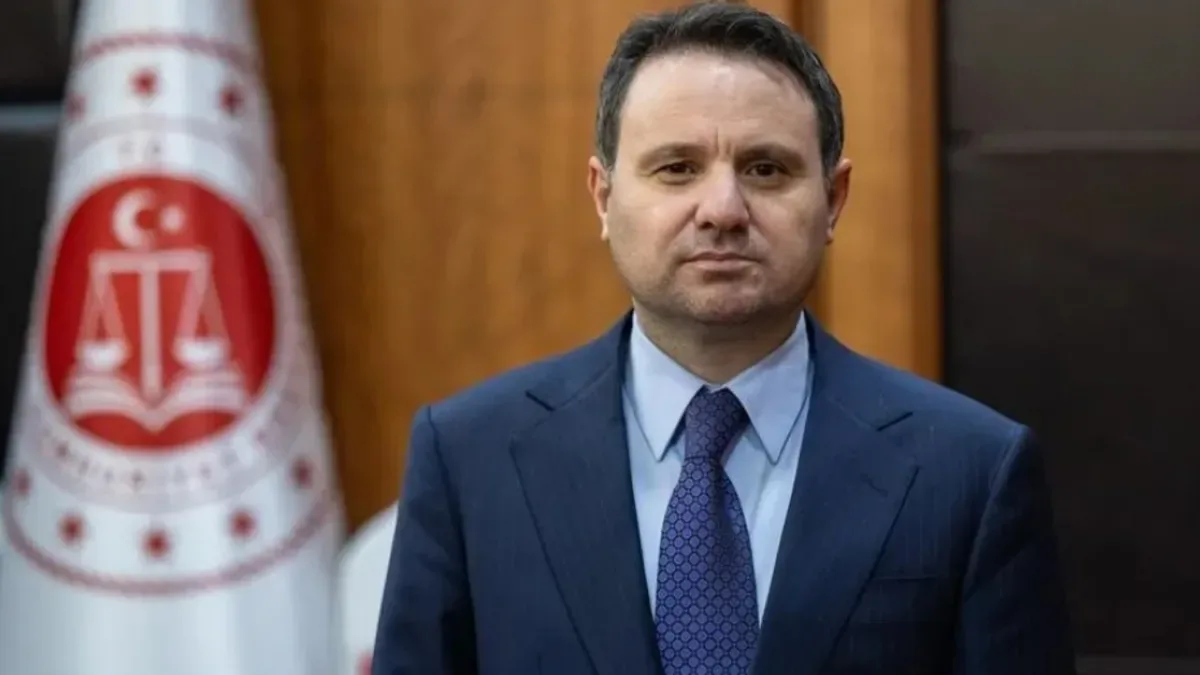 SON DAKİKA! Bakan Gürlek duyurdu: Vize randevusu fırsatçılarına dev operasyon: 6 ilde 49 şüpheli için düğme...