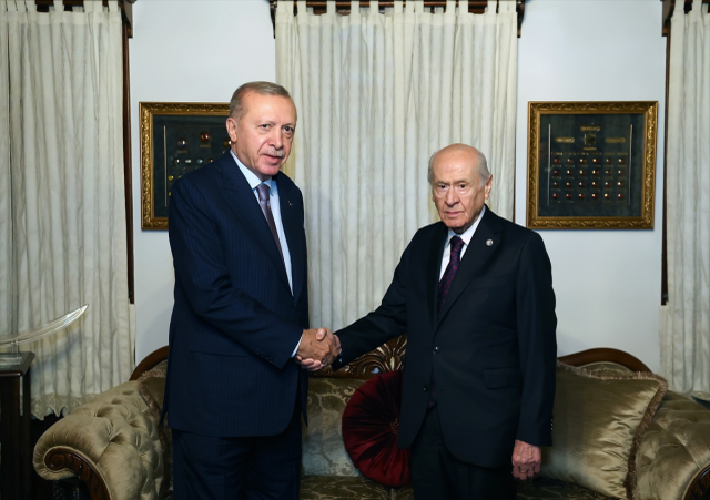 Erdoğan’dan MYK’da kritik “MHP uyarısı”: Fitneye fırsat vermeyin!