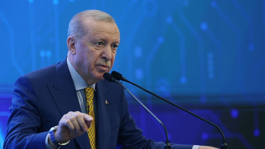Erdoğan’dan Özgür Özel’e Sert Eleştiri: "Arınma Başkanlığı Kur"
