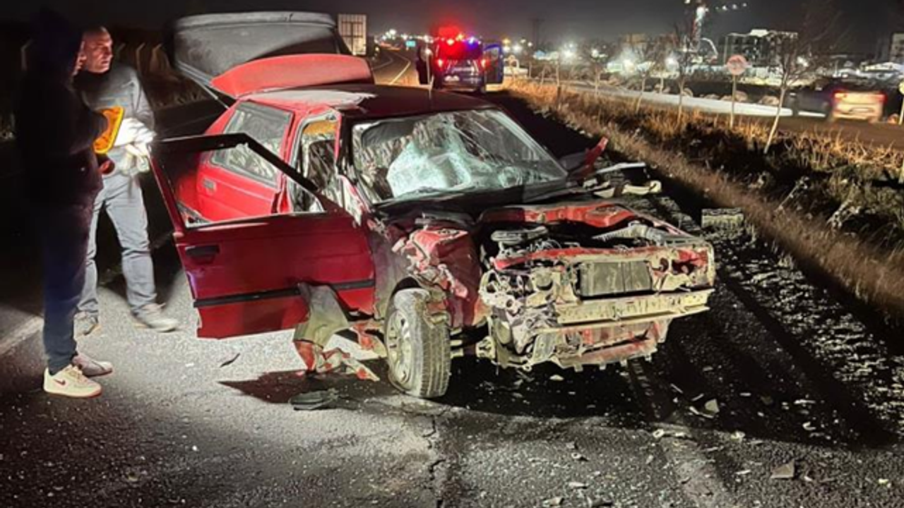 Şanlıurfa'da Otomobil-Motosiklet Kazası: 2 Kişi Hayatını Kaybetti